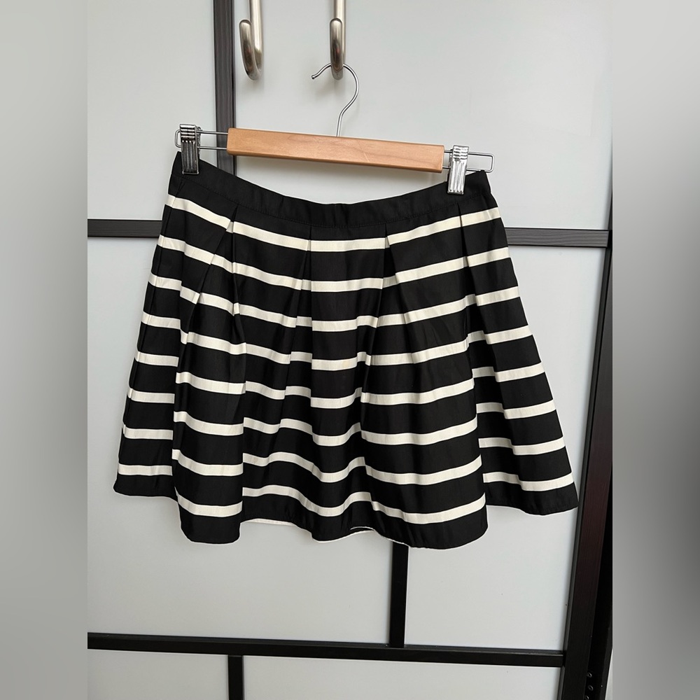 Women's Forever 21 Striped Black White Skater Mini Skirt 28 Y2K Medium